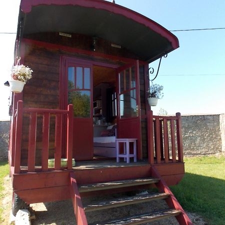 Domaine Du Gue Du Roi Bed & Breakfast Clery-Saint-Andre Exterior photo