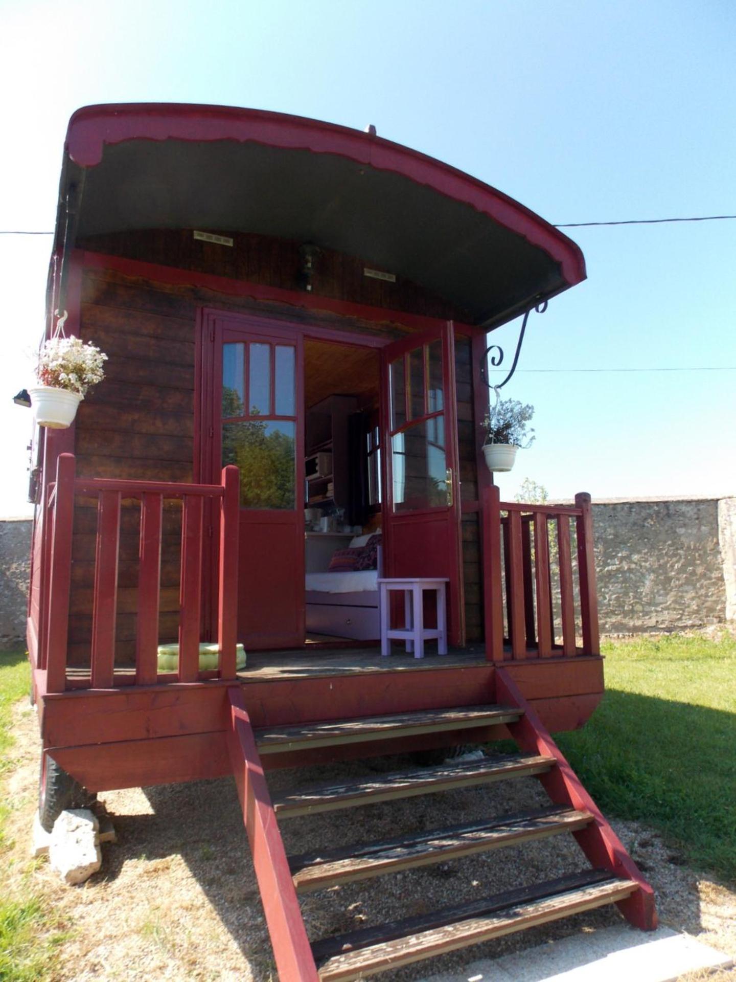 Domaine Du Gue Du Roi Bed & Breakfast Clery-Saint-Andre Exterior photo